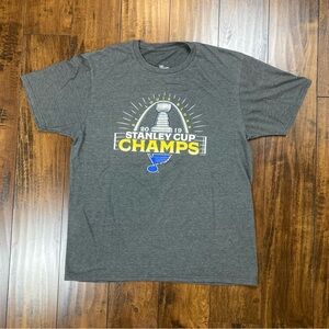 ST. LOUIS BLUES Men’s Shirt 2019 STANLEY CUP CHAMPS Gray Size LARGE NICE